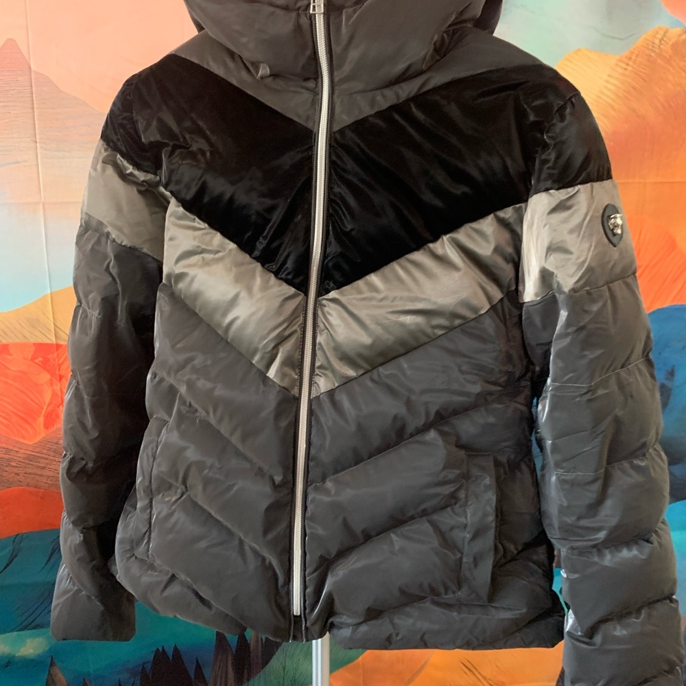 Women's Medium Weight Gray Puffer Coat Authentic Made in Canada 🇨🇦